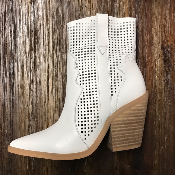 Steve Madden Violet White Leather boot - Picture 6 of 8